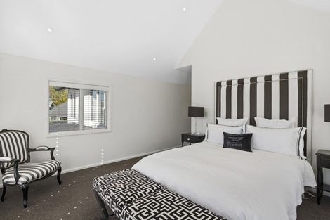 Photo of property in 128 Fendalton Road, Fendalton, Christchurch, 8052