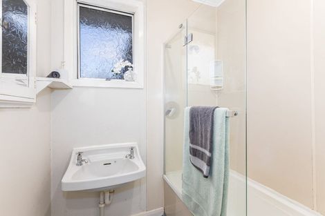 Photo of property in 95a Main Road, Wainuiomata, Lower Hutt, 5014