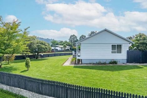 Photo of property in 1 Augustus Earle Place, Pukehangi, Rotorua, 3015