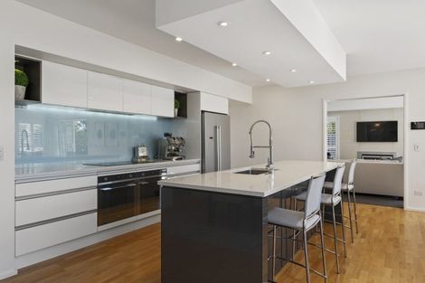Photo of property in 128 Fendalton Road, Fendalton, Christchurch, 8052