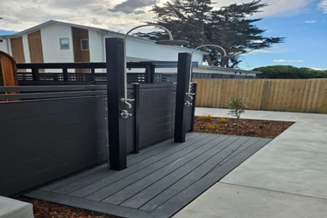 Photo of property in 2/6 Bowhill Road, New Brighton, Christchurch, 8083