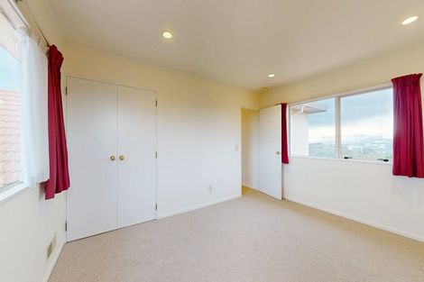 Photo of property in 16 Imran Terrace, Khandallah, Wellington, 6035