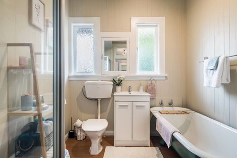 Photo of property in 2/39 Lysander Crescent, Beach Haven, Auckland, 0626