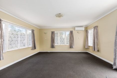 Photo of property in 128 Awaroa Road, Helensville, 0800