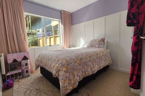 Photo of property in 81a Percy Kinsman Crescent, Riverstone Terraces, Upper Hutt, 5018