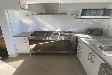 Photo of property in 12 Dallinghoe Crescent, Milford, Auckland, 0620