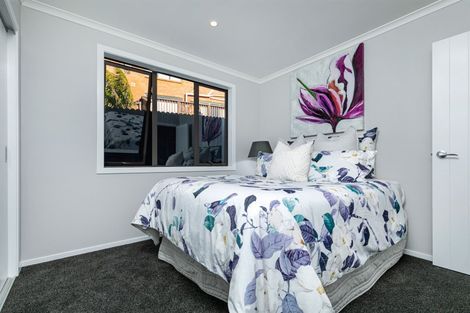 Photo of property in 8 Gordon Stanley Drive, Massey, Auckland, 0614