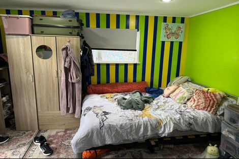 Photo of property in 214 Don Buck Road, Massey, Auckland, 0614