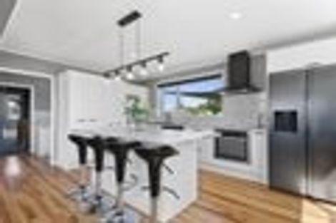 Photo of property in 2 Ward Place, Rangiora, 7400
