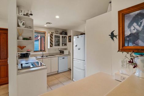 Photo of property in 82 Middleton Road, Upper Riccarton, Christchurch, 8041