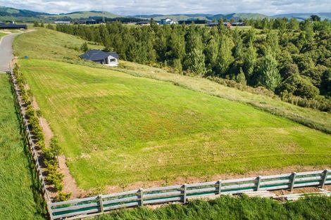 Photo of property in 15 Chatfield Lane, Aokautere, 4471