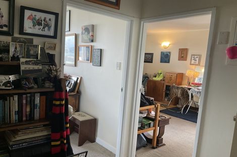 Photo of property in Hobson Court Flats, 69/70u Hobson Street, Thorndon, Wellington, 6011