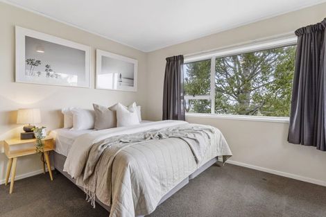 Photo of property in 50 Hadfield Street, Beach Haven, Auckland, 0626