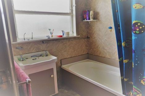 Photo of property in 127 Guy Street, Dannevirke, 4930