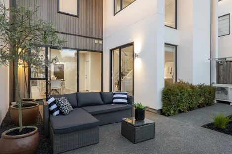 Photo of property in 4 Dave Jamieson Lane, Hillmorton, Christchurch, 8024