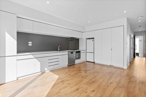 Photo of property in 4/6 Waverley Street, Sydenham, Christchurch, 8023