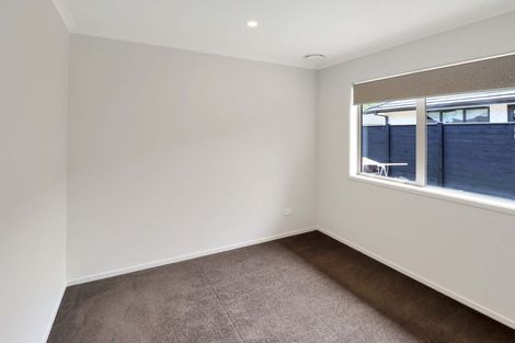 Photo of property in 11 Shearwater Lane, Whitby, Porirua, 5024