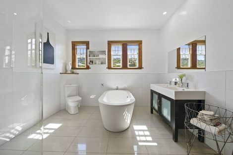 Photo of property in 5 Rangoon Street, Khandallah, Wellington, 6035