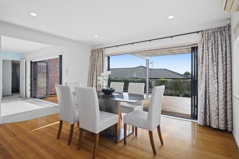 Photo of property in 107 Kitchener Road, Pukekohe, 2120