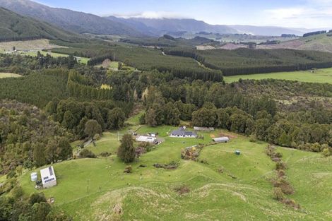 Photo of property in 120 East Mangahuia Road, Rangiwahia, Kimbolton, 4774