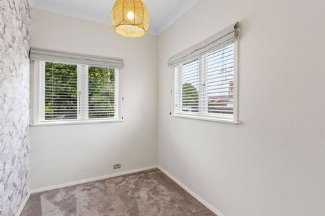 Photo of property in 50 Hollis Road, Paraparaumu Beach, Paraparaumu, 5032