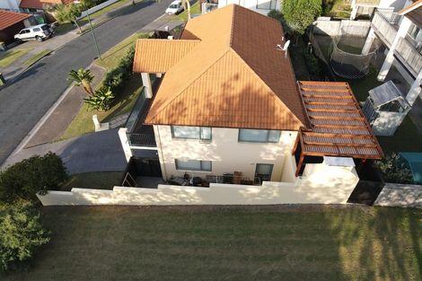Photo of property in 11 Parkwood Crescent, Gulf Harbour, Whangaparaoa, 0930