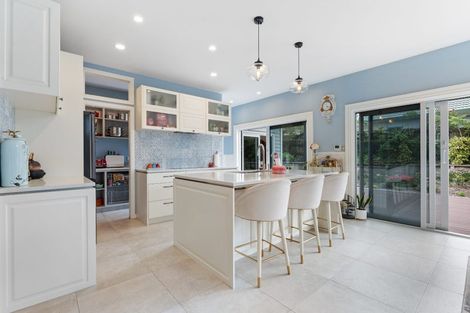 Photo of property in 17 Te Hoe Grove, Pinehill, Auckland, 0632