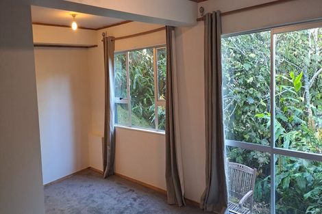 Photo of property in 2/21 Malters Place, Browns Bay, Auckland, 0630