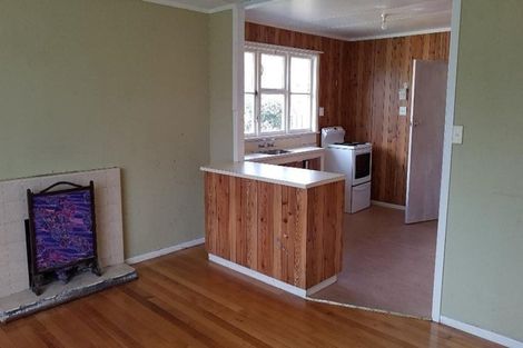 Photo of property in 6 Hadfield Street, Beach Haven, Auckland, 0626