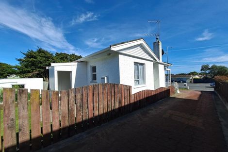 Photo of property in 199 Tukapa Street, Westown, New Plymouth, 4310
