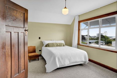 Photo of property in 34 Robe Street, New Plymouth, 4310