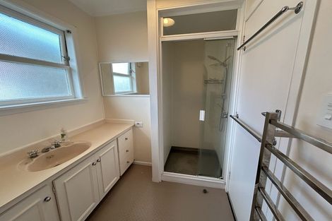 Photo of property in 21 Gilliam Street, New Lynn, Auckland, 0600