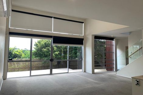 Photo of property in 76h Edmonton Road, Henderson, Auckland, 0612