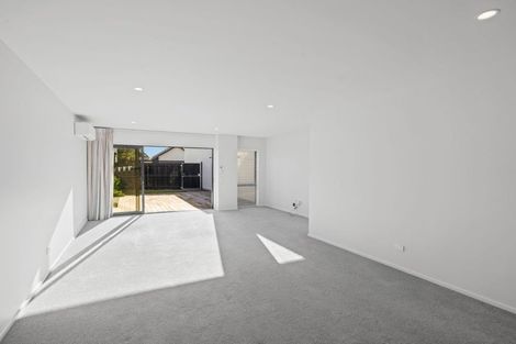 Photo of property in 17 Eminence Drive, Northwood, Christchurch, 8051