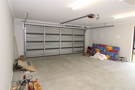 Photo of property in 15 Lomay Place, Te Puke, 3119