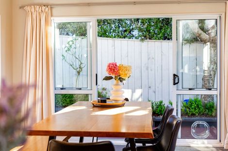 Photo of property in 11 Te Puia Drive, Aotea, Porirua, 5024