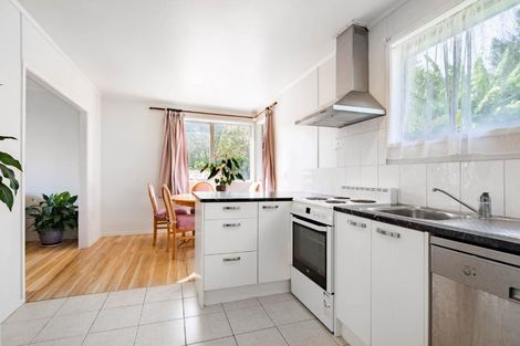 Photo of property in 5 Terra Nova Street, Glen Eden, Auckland, 0602