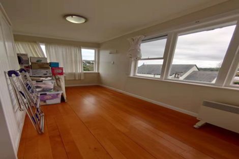 Photo of property in 1/9 Titoki Street, Te Atatu Peninsula, Auckland, 0610