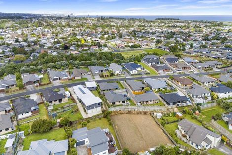 Photo of property in 5 Joshua Place, Bell Block, New Plymouth, 4312