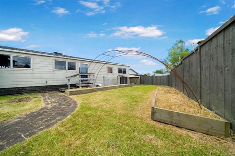 Photo of property in 56 Makora Road, Massey, Auckland, 0614
