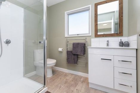 Photo of property in 4 Swindells Road, Waikuku Beach, 7473