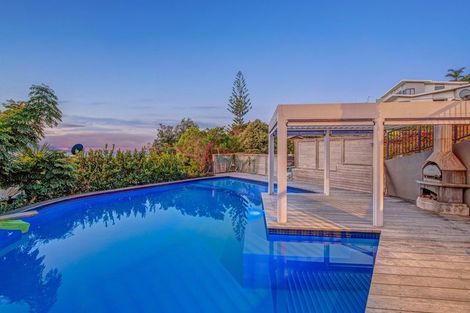 Photo of property in 50a Duncansby Road, Stanmore Bay, Whangaparaoa, 0932