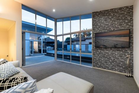 Photo of property in 28 Oreti Crescent, Papamoa Beach, Papamoa, 3118