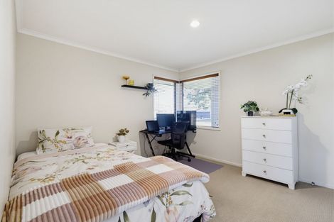 Photo of property in 15 Stonebridge Park Drive, Holdens Bay, Rotorua, 3010