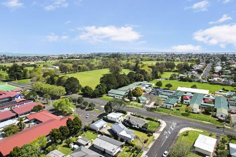 Photo of property in 4 Mcdivitt Street, Manurewa, Auckland, 2102