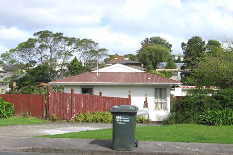 Photo of property in 65 Kemp Road, Massey, Auckland, 0614