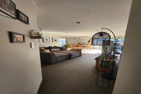 Photo of property in 17b Scotstoun Place, Glen Eden, Auckland, 0602