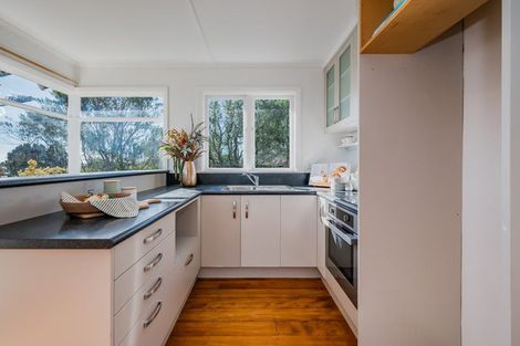 Photo of property in 55 Aorangi Road, Paraparaumu, 5032