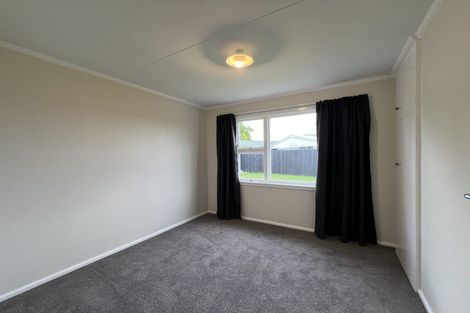 Photo of property in 5 Shirldale Place, Avonhead, Christchurch, 8042