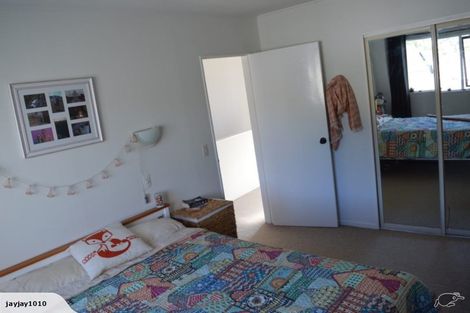 Photo of property in 100f5 Lyall Parade, Lyall Bay, Wellington, 6022